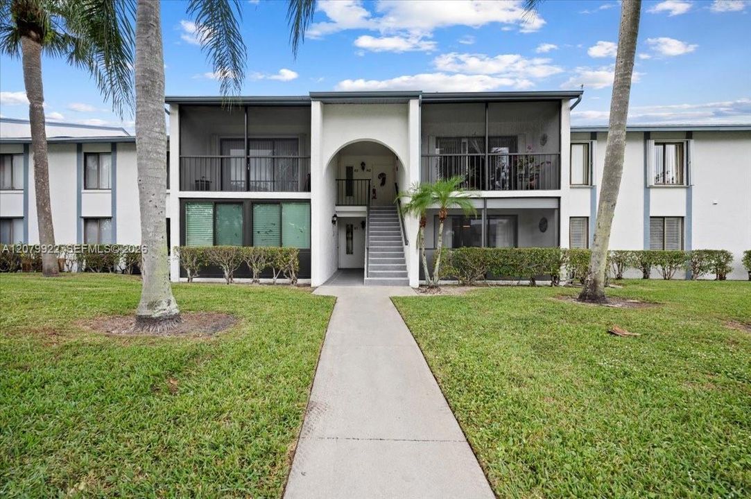 For Sale: $235,000 (3 beds, 2 baths, 1468 Square Feet)