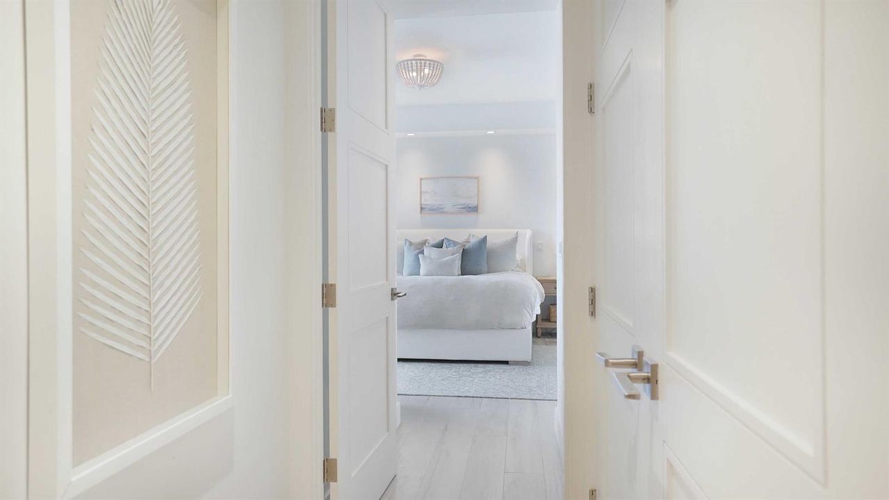 601 Boca Raton | Hallway