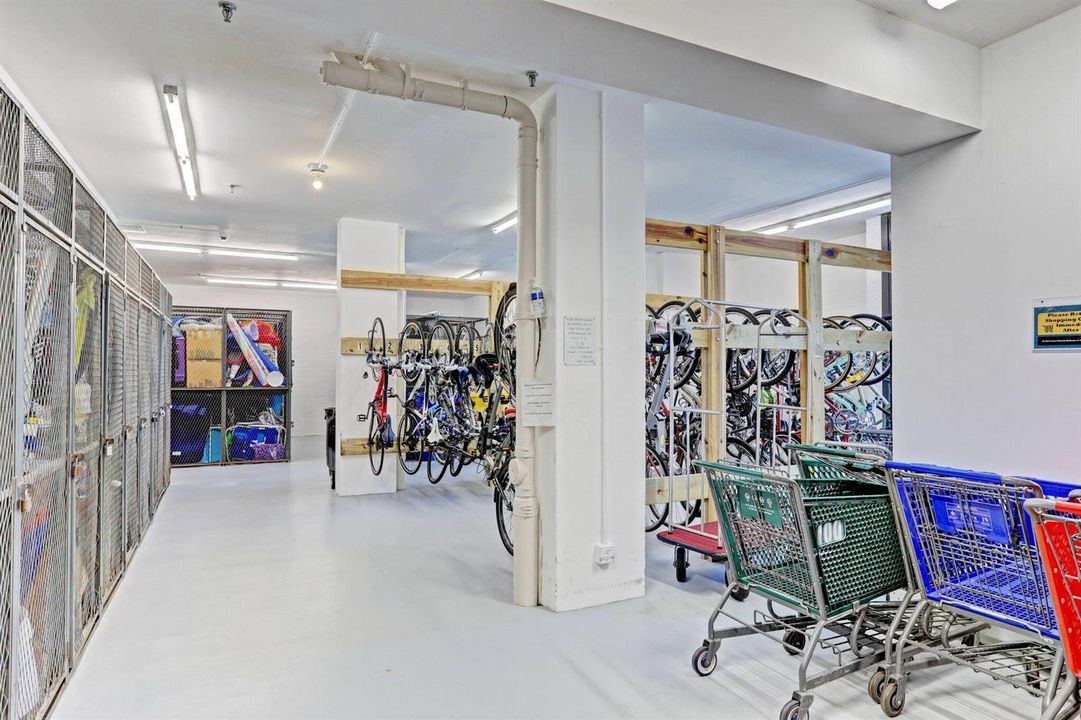 BIKE ROOM
