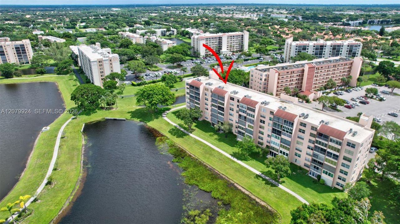 На продажу: $110,000 (2 спален, 2 ванн, 1060 Квадратных фут)