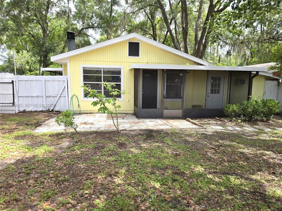 En Venta: $194,000 (3 camas, 2 baños, 1123 Pies cuadrados)