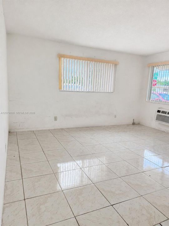 En Renta: $1,600 (1 camas, 1 baños, 600 Pies cuadrados)