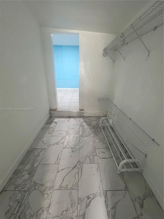 В аренду: $2,900 (4 спален, 2 ванн, 1240 Квадратных фут)