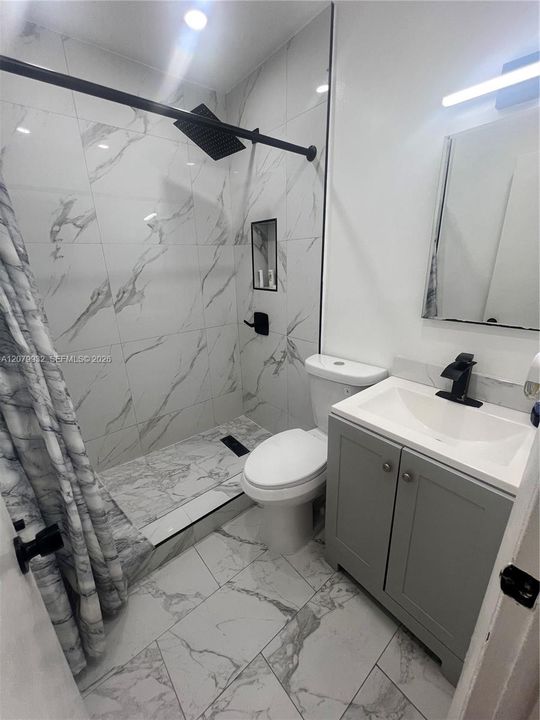 В аренду: $2,900 (4 спален, 2 ванн, 1240 Квадратных фут)