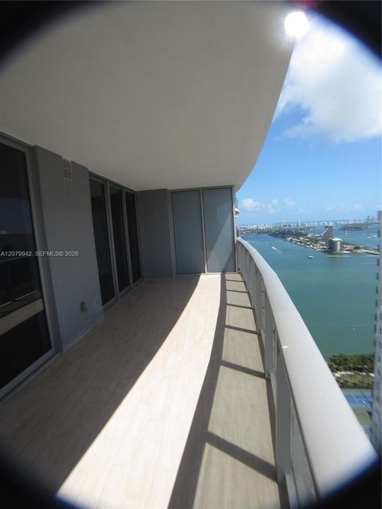 For Rent: $3,600 (1 beds, 1 baths, 745 Square Feet)