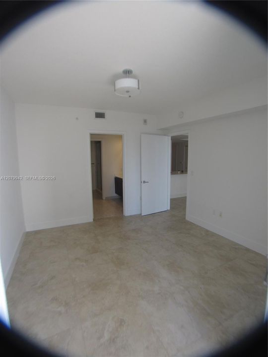 For Rent: $3,600 (1 beds, 1 baths, 745 Square Feet)