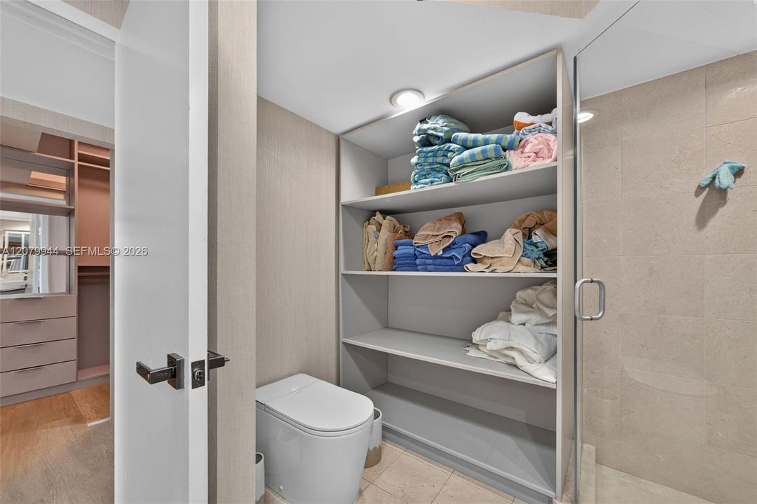 For Rent: $13,700 (3 beds, 3 baths, 2340 Square Feet)