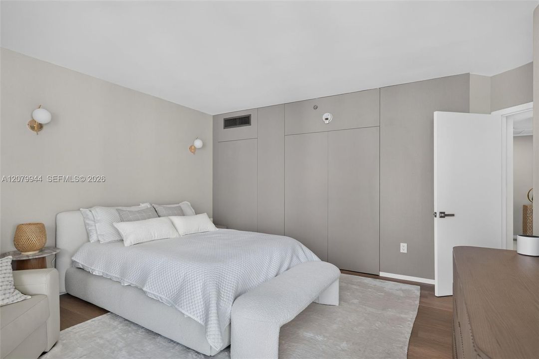 For Rent: $13,700 (3 beds, 3 baths, 2340 Square Feet)