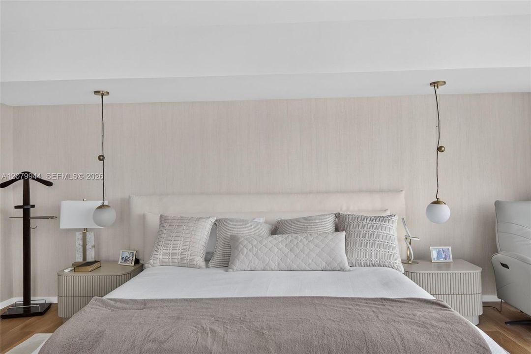 For Rent: $13,700 (3 beds, 3 baths, 2340 Square Feet)