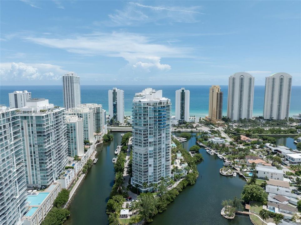 For Rent: $13,700 (3 beds, 3 baths, 2340 Square Feet)