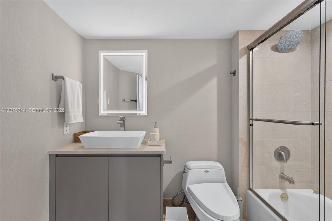 For Rent: $13,700 (3 beds, 3 baths, 2340 Square Feet)