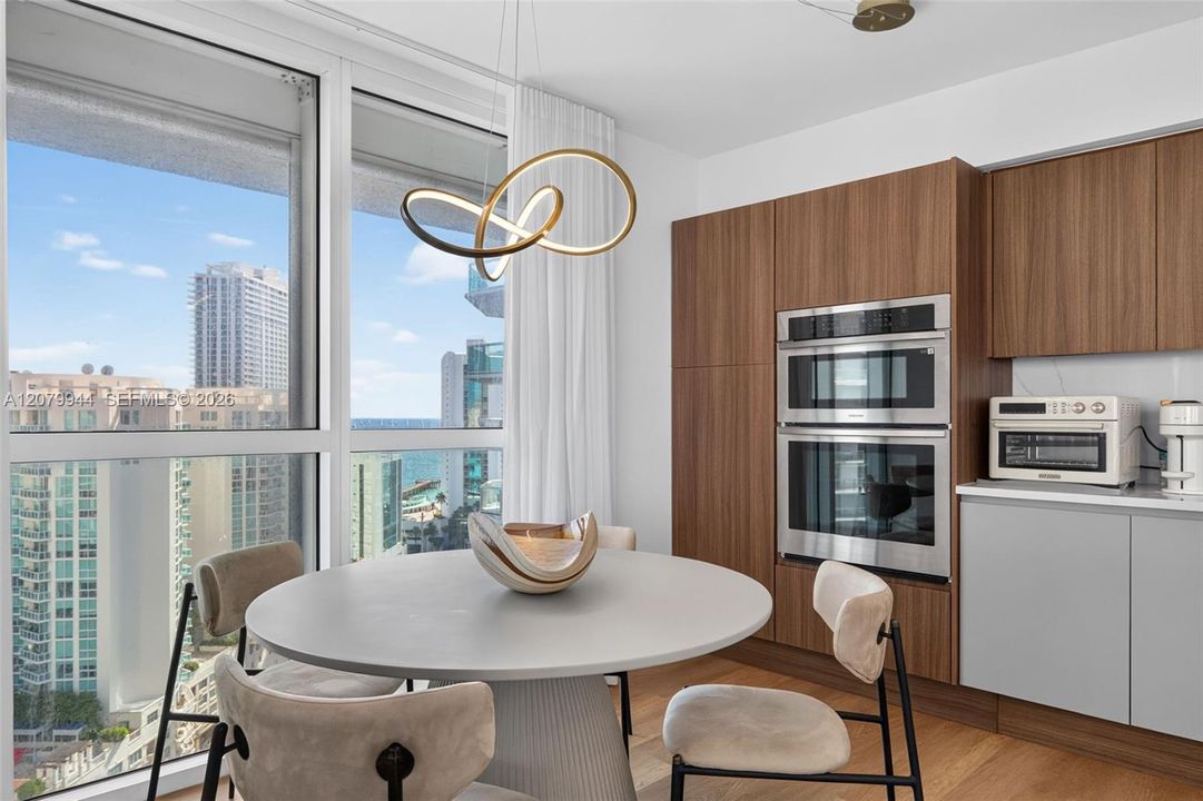 For Rent: $13,700 (3 beds, 3 baths, 2340 Square Feet)