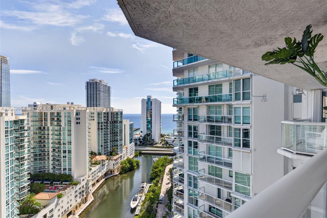 For Rent: $13,700 (3 beds, 3 baths, 2340 Square Feet)