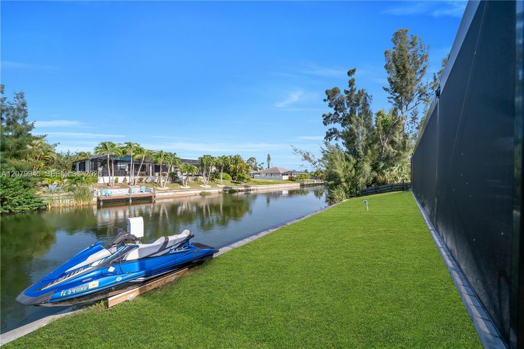 For Sale: $729,900 (3 beds, 3 baths, 1987 Square Feet)