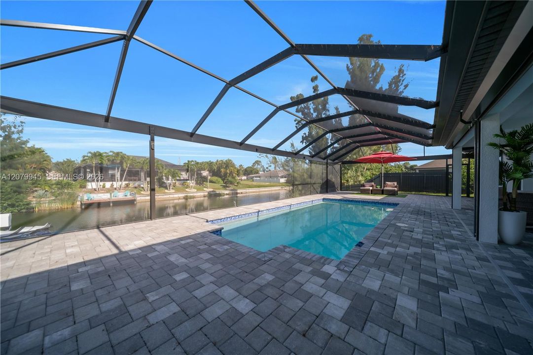 For Sale: $729,900 (3 beds, 3 baths, 1987 Square Feet)