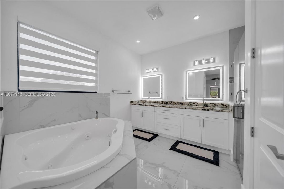 For Sale: $729,900 (3 beds, 3 baths, 1987 Square Feet)