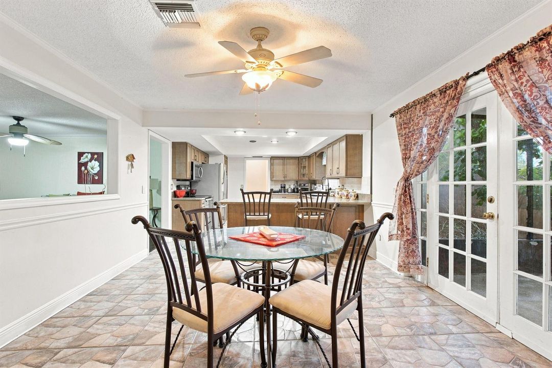 Dining/Kitchen