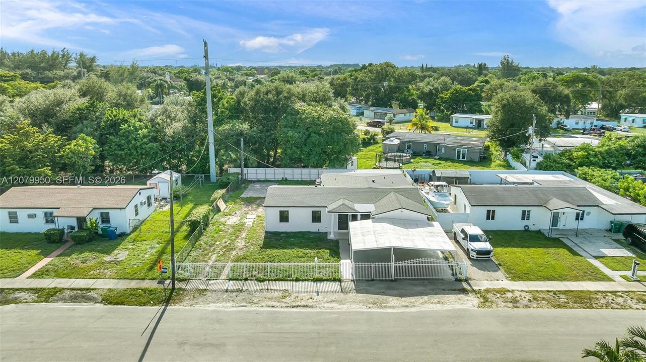 На продажу: $649,900 (5 спален, 3 ванн, 2541 Квадратных фут)
