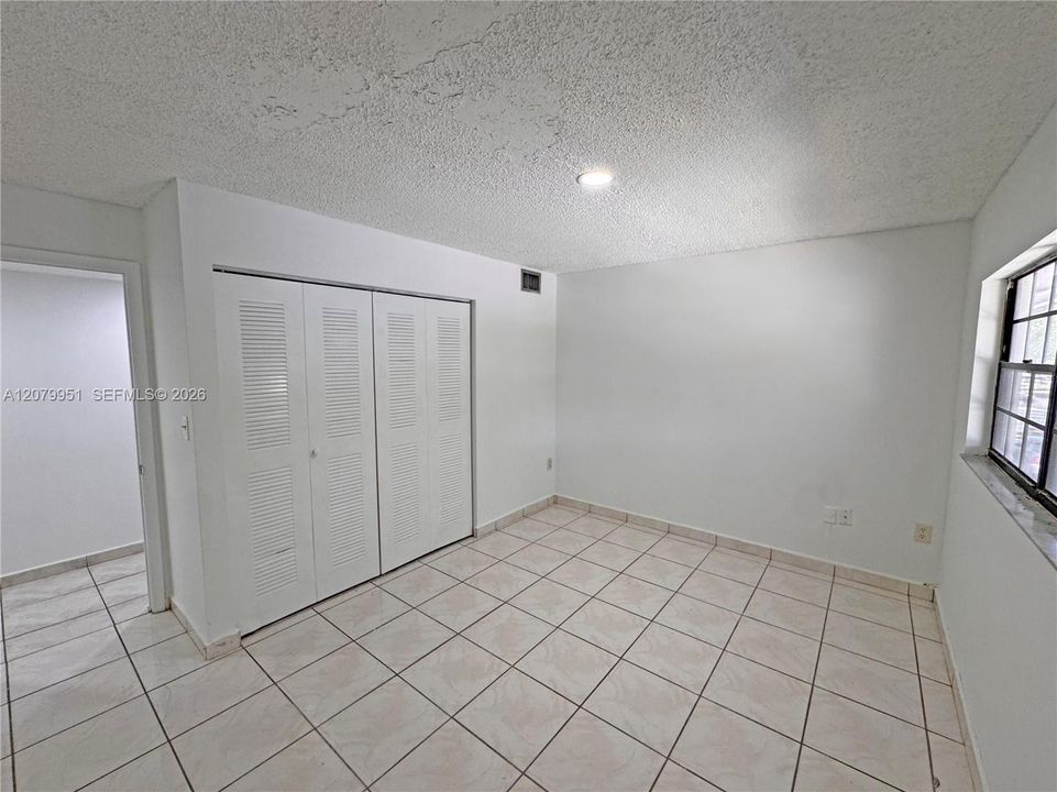 На продажу: $259,900 (3 спален, 2 ванн, 1160 Квадратных фут)