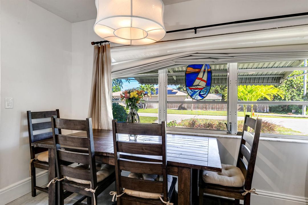 609sarnold_dining