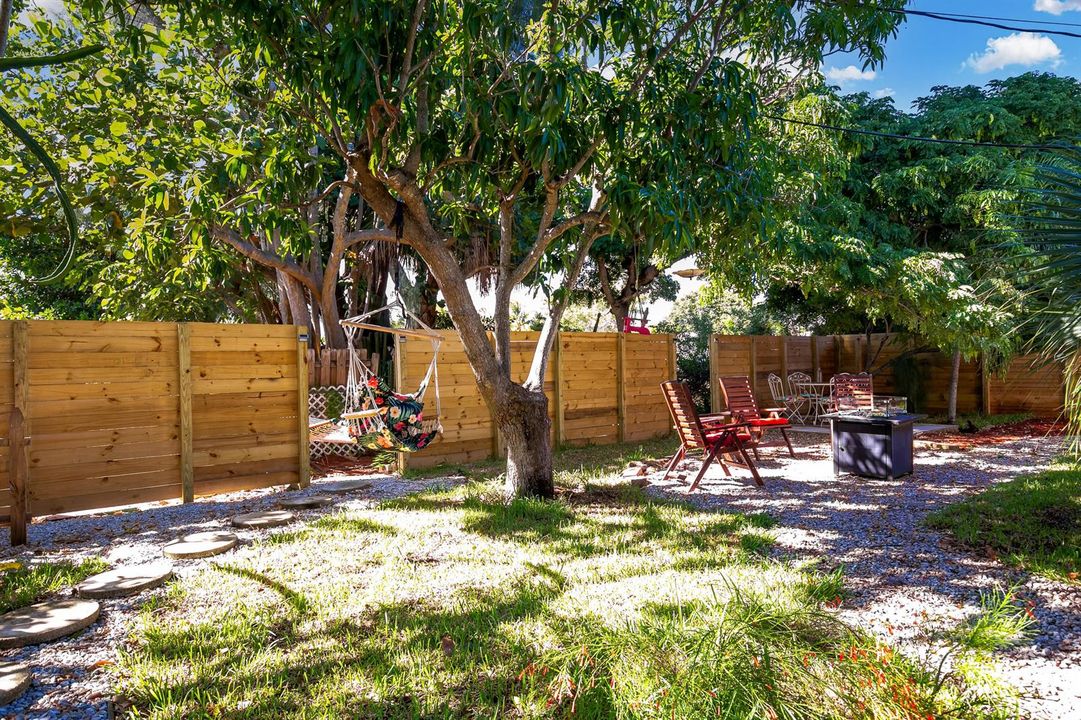 garden3_609SArnold Ave