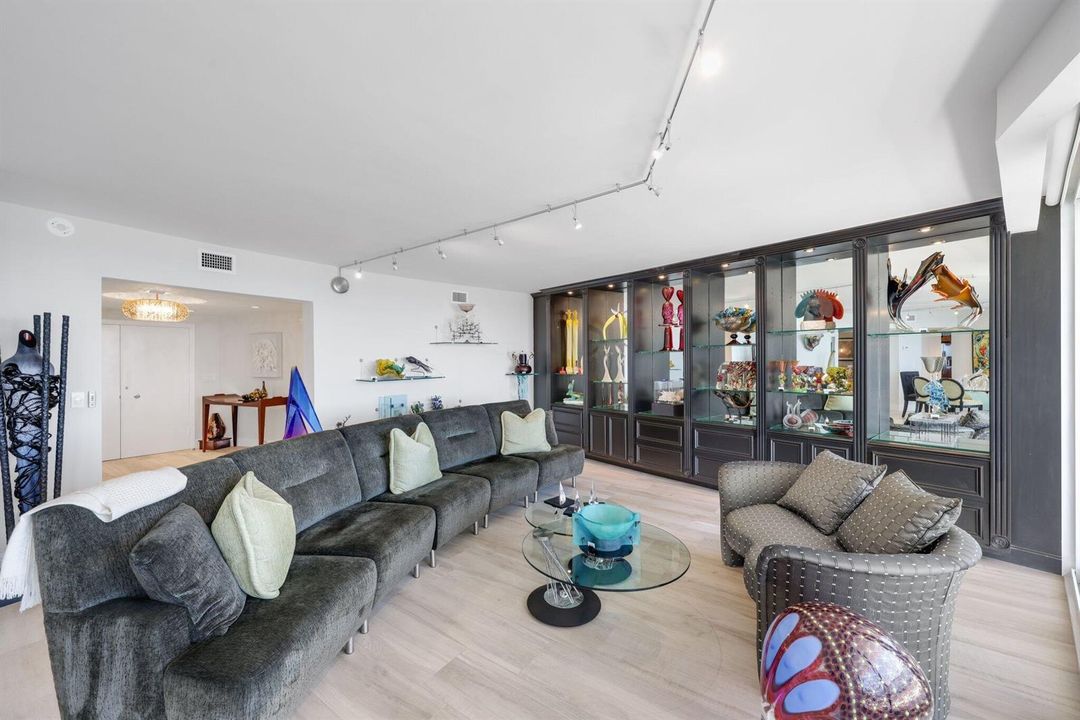 700 S Ocean Blvd - 17.jpg-SMALL