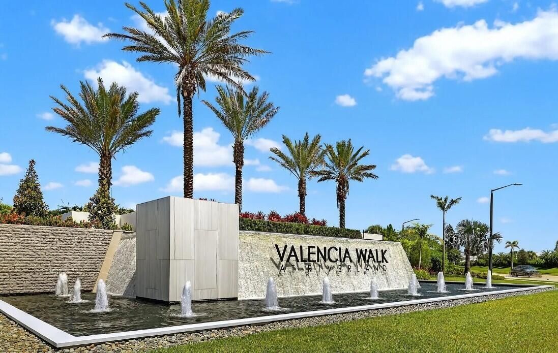 Valencia Walk Sign