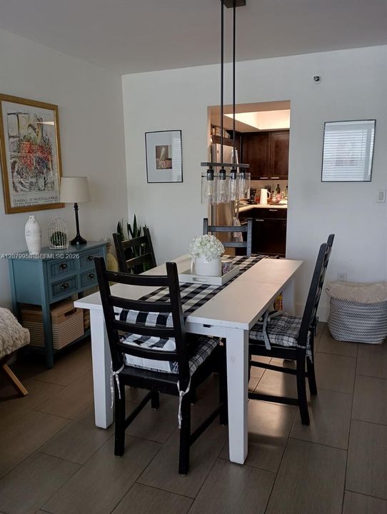 В аренду: $1,800 (1 спален, 1 ванн, 0 Квадратных фут)