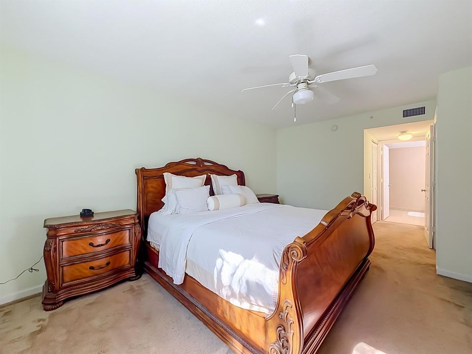 519 E Sheridan Street #404-63