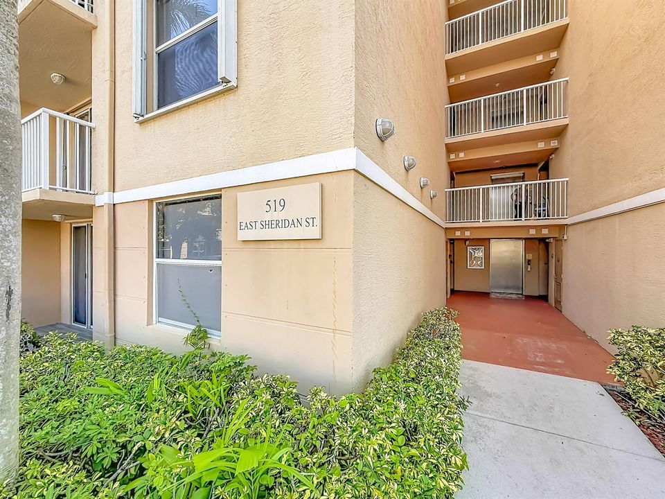 519 E Sheridan Street #404-13