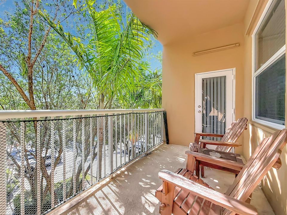 519 E Sheridan Street #404-79