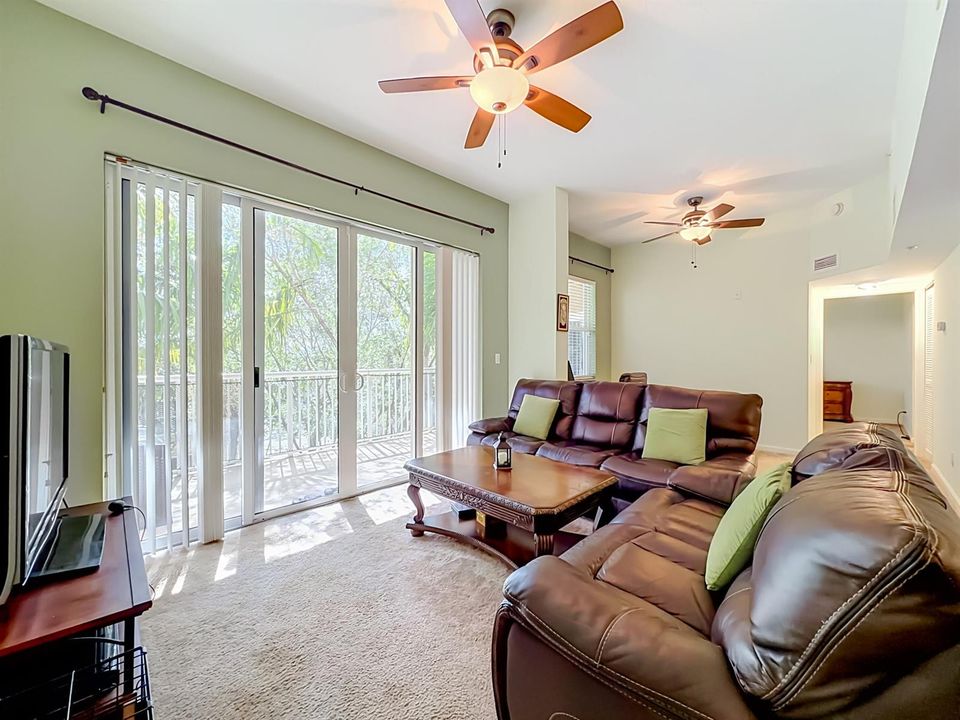519 E Sheridan Street #404-47