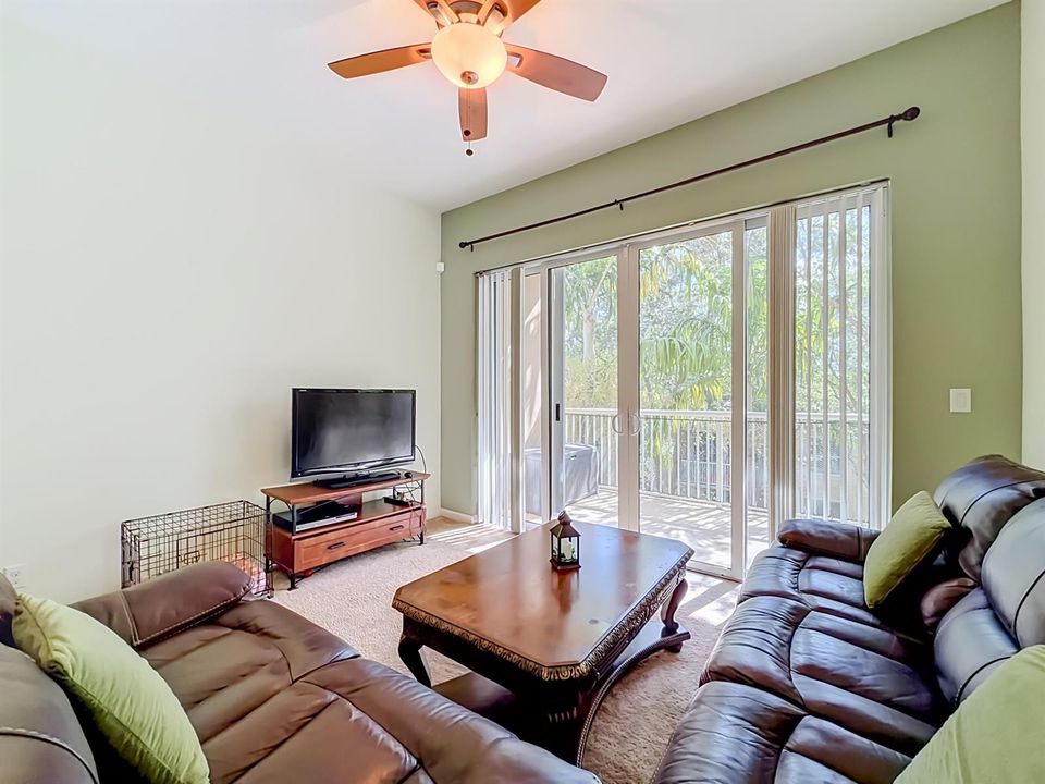 519 E Sheridan Street #404-42