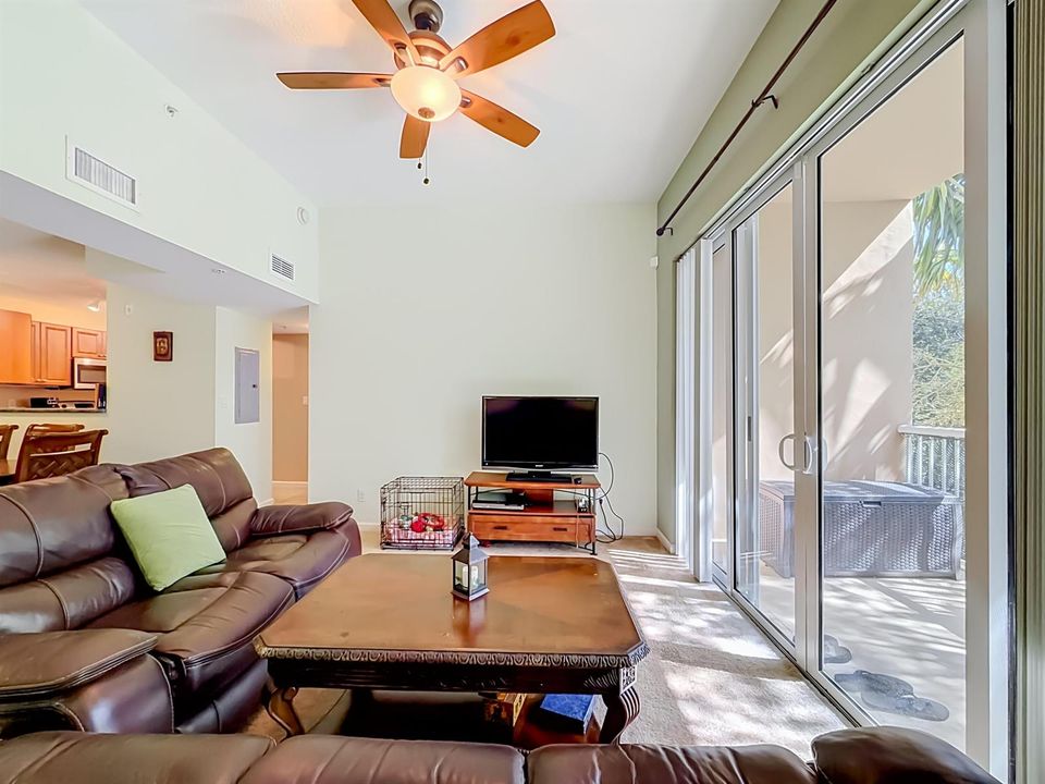 519 E Sheridan Street #404-43