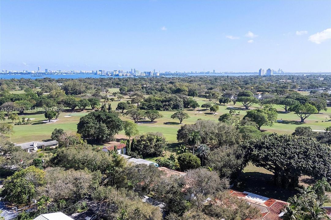For Sale: $3,550,000 (5 beds, 5 baths, 3193 Square Feet)