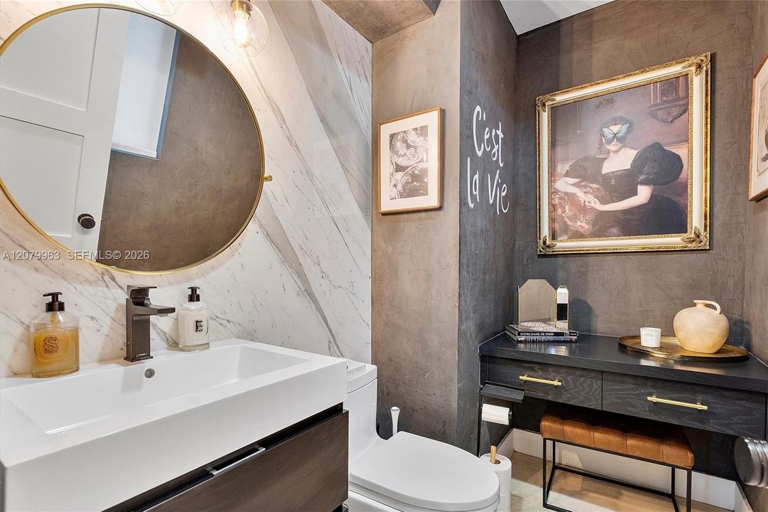 For Sale: $3,550,000 (5 beds, 5 baths, 3193 Square Feet)