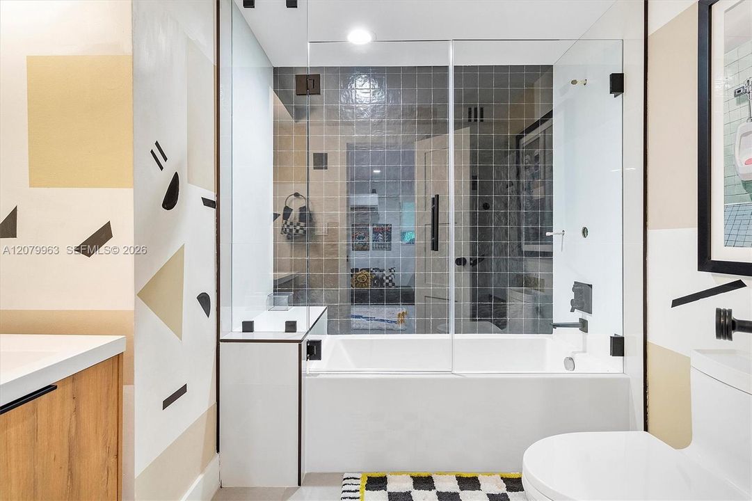 For Sale: $3,550,000 (5 beds, 5 baths, 3193 Square Feet)