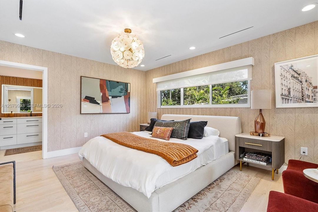For Sale: $3,550,000 (5 beds, 5 baths, 3193 Square Feet)