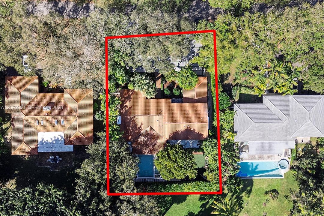 For Sale: $3,550,000 (5 beds, 5 baths, 3193 Square Feet)