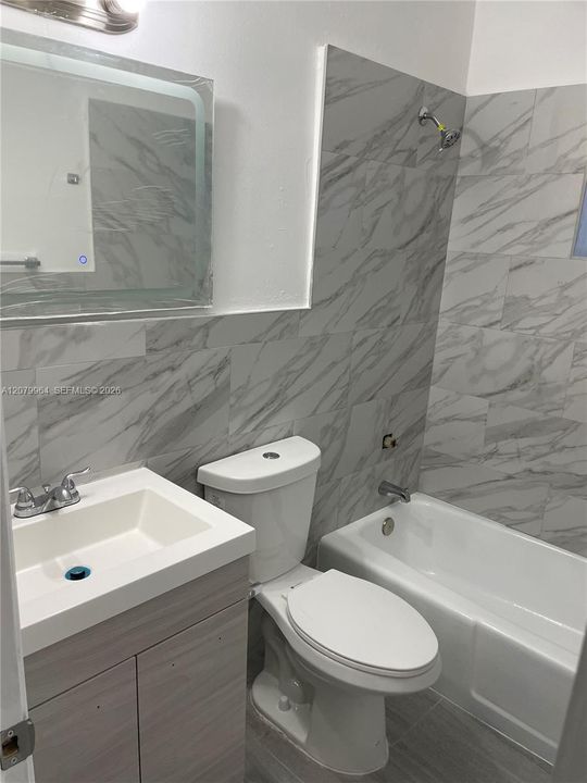 For Rent: $1,900 (2 beds, 1 baths, 1568 Square Feet)