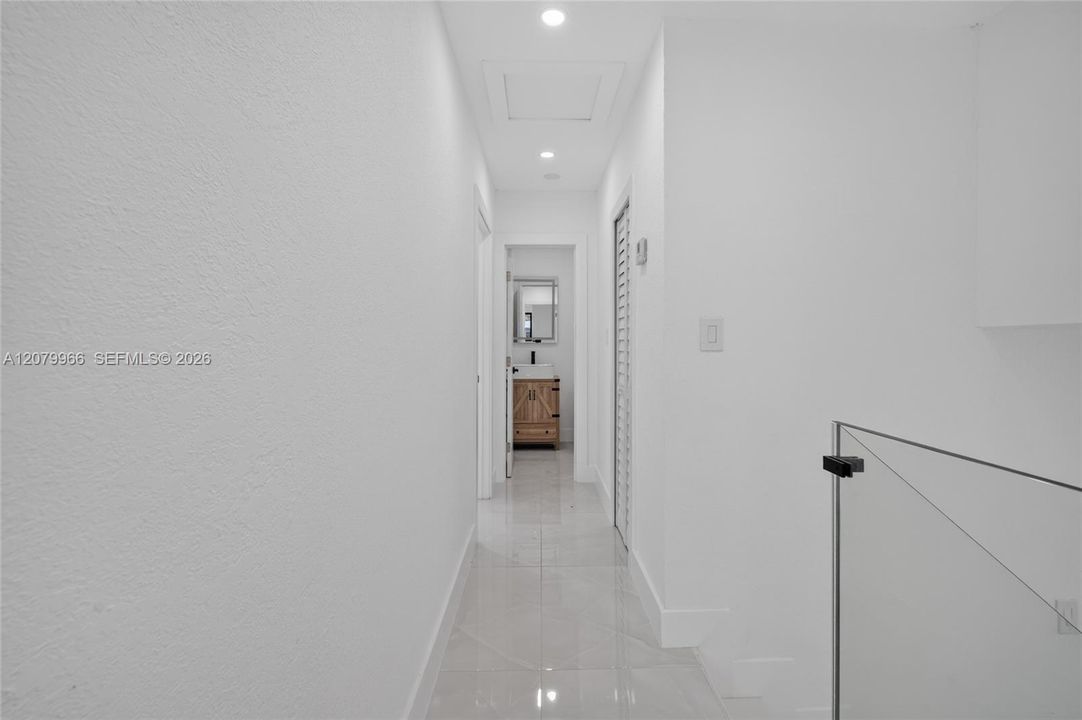 На продажу: $759,000 (3 спален, 3 ванн, 2705 Квадратных фут)