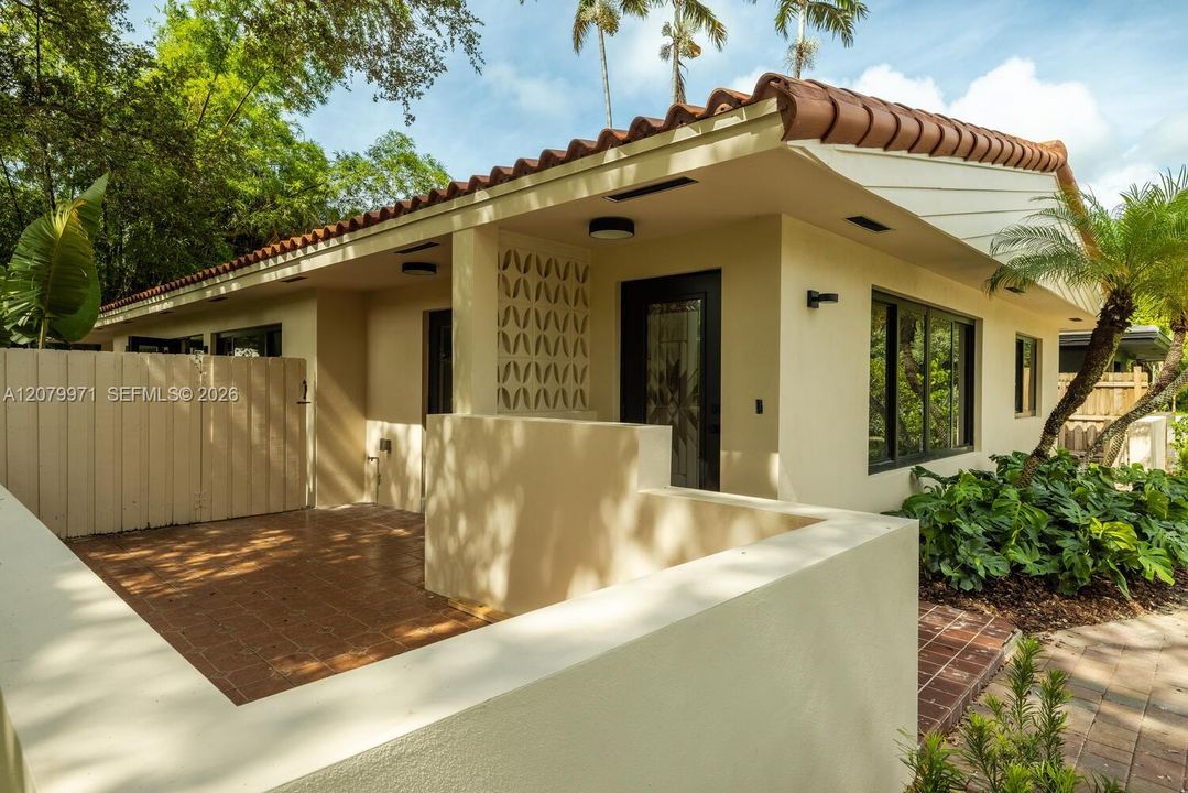 For Rent: $8,200 (3 beds, 2 baths, 2030 Square Feet)