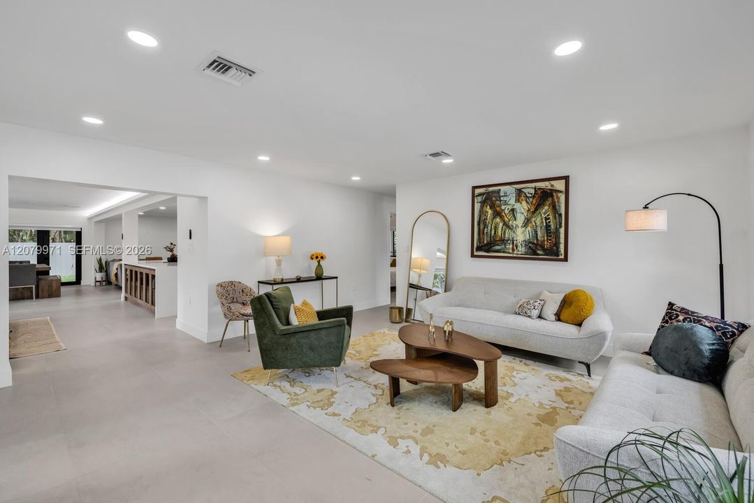 For Rent: $8,200 (3 beds, 2 baths, 2030 Square Feet)