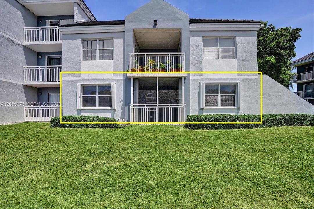 For Sale: $265,000 (2 beds, 2 baths, 1123 Square Feet)