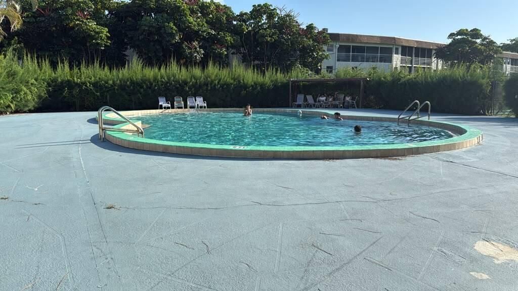 Pool Area Rules 4