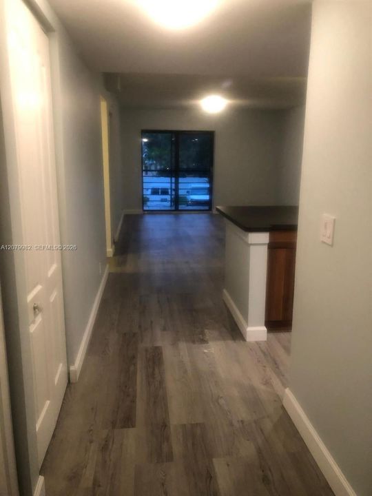 For Rent: $2,000 (2 beds, 1 baths, 780 Square Feet)