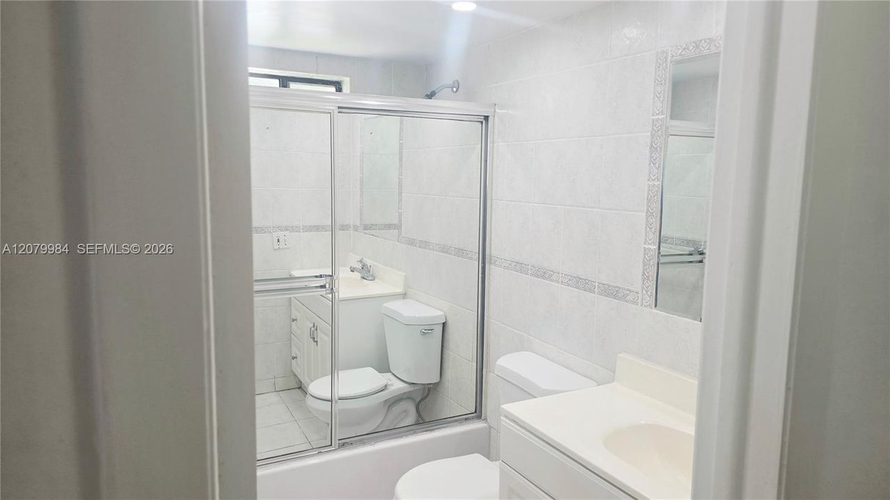 En Renta: $2,550 (3 camas, 2 baños, 1040 Pies cuadrados)