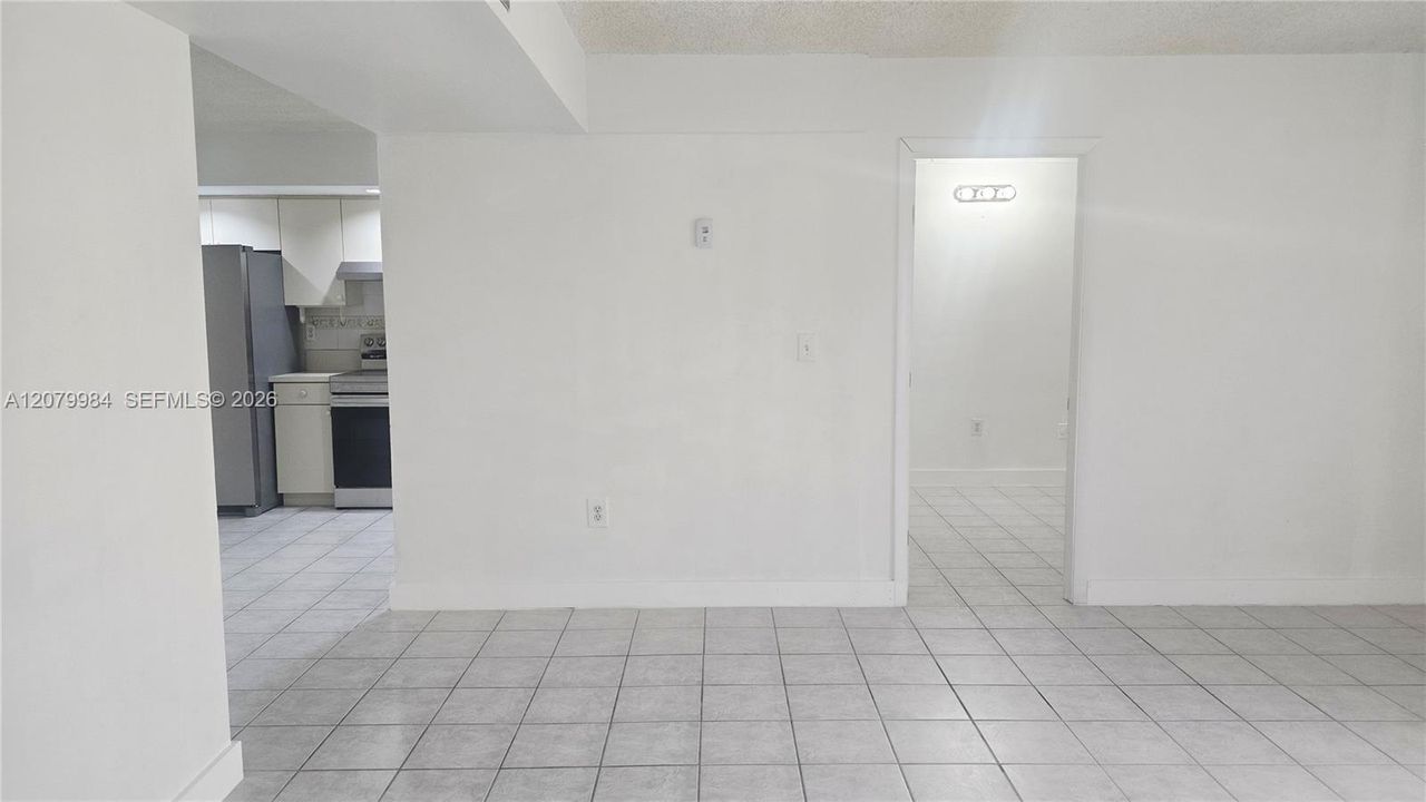 En Renta: $2,550 (3 camas, 2 baños, 1040 Pies cuadrados)