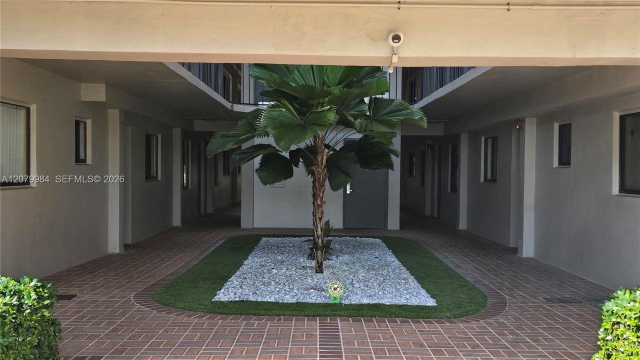 En Renta: $2,550 (3 camas, 2 baños, 1040 Pies cuadrados)