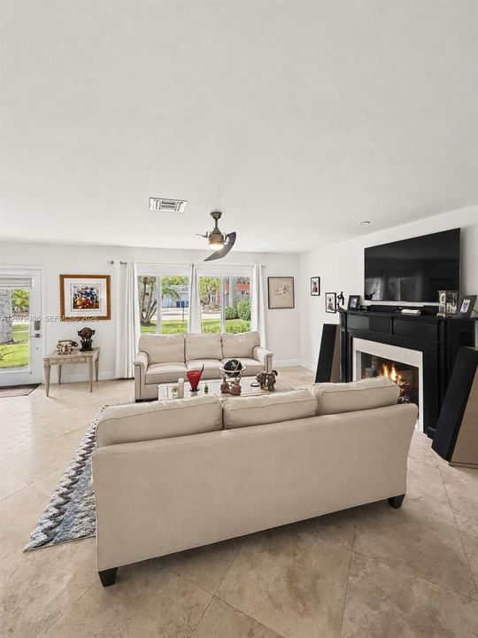 En Venta: $1,750,000 (3 camas, 2 baños, 0 Pies cuadrados)